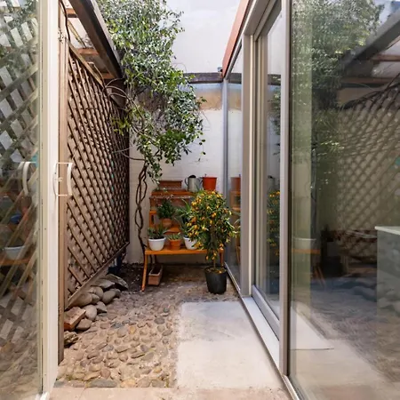 Navigli Authentic Charm In A Historic Apartment